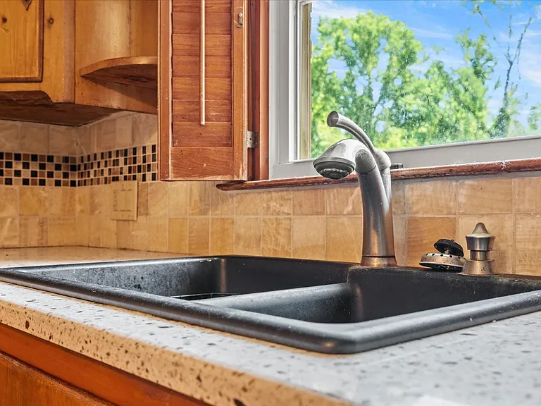 726 Wisteria Dr — Photo 18