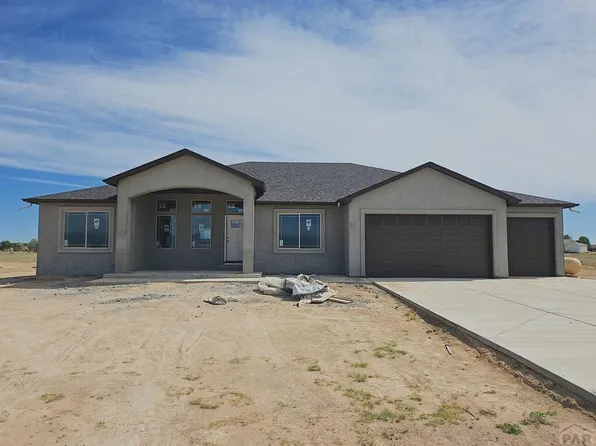 860 S McCulloch Ct, Pueblo West, CO 81007