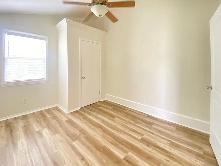 70 Brooks Dr — Photo 26