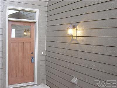 5th image of 9013 W 32nd St