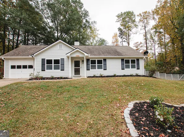 533 Pebble Point Dr, Loganville, GA 30052