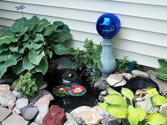 rock garden to entrance of the home