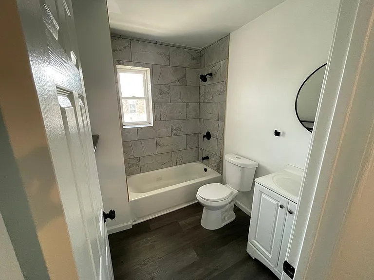 35 E Mowry St #2 — Photo 5