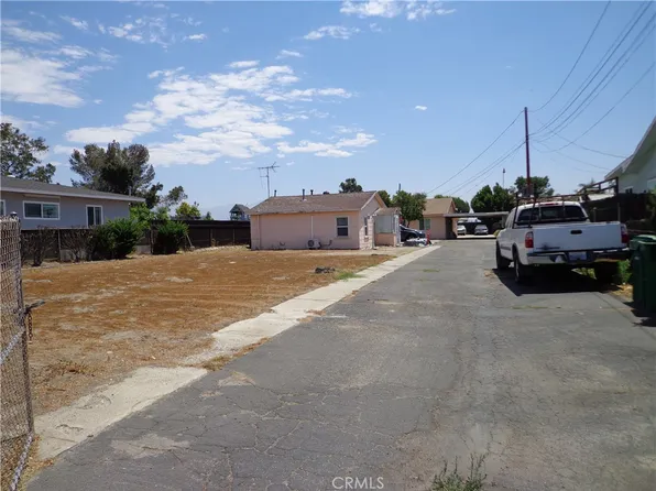 4562 Phelan Ave, Baldwin Park, CA 91706