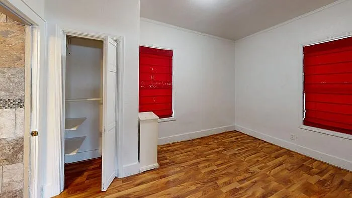 205 3rd Ave NE — Photo 5
