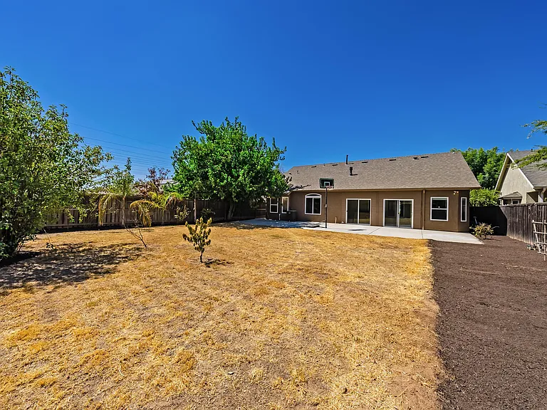 5857 W Millbrae Ave — Photo 33