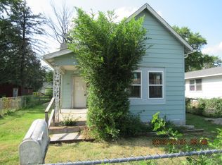 109 E 8th St, Tilton, IL 61833