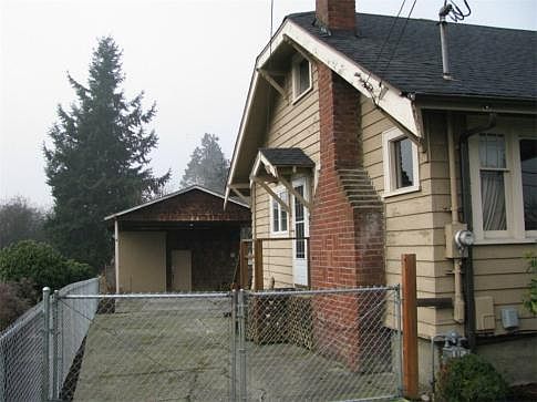 2nd image of 5818 S Sheridan Ave