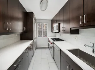 233 East 69th Street 3L image 1 of 13