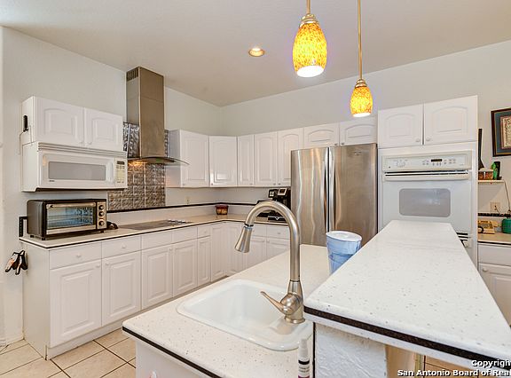 4th image of 26102 Mark Osborne St