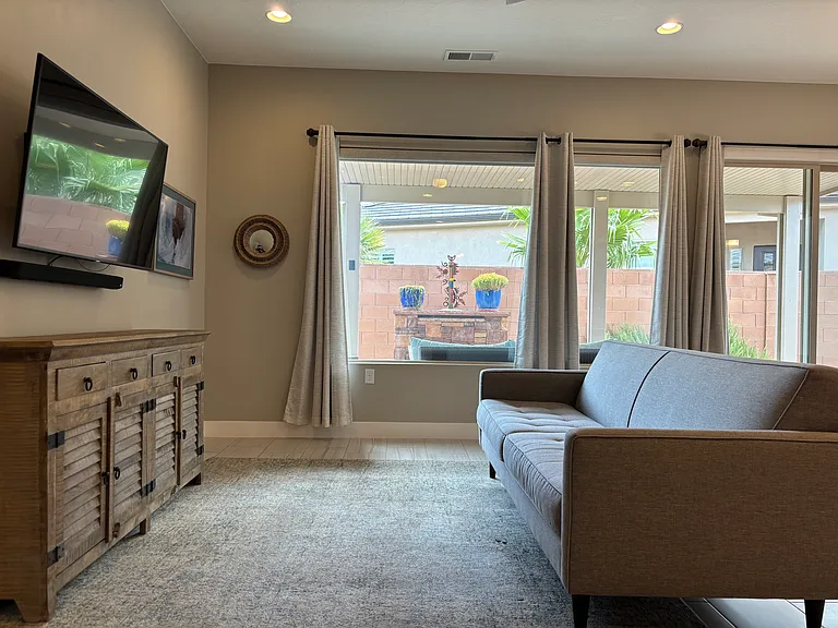 4849 S Martin Dr — Photo 6