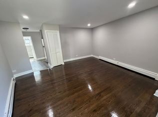 6901 N Ridge Blvd #1B, Chicago, IL 60645