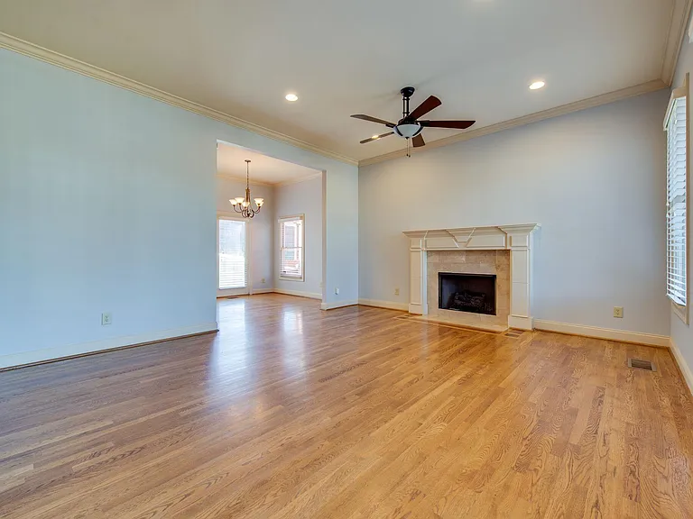 1606 Boscobel St — Photo 7