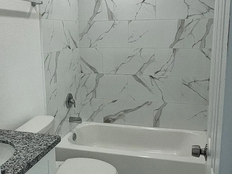 2320 Wavell St #B — Photo 9