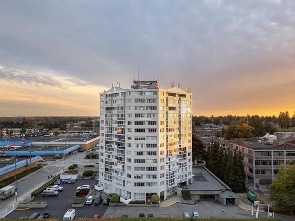 11881 88th Ave #102, Delta, BC V4C 8A2