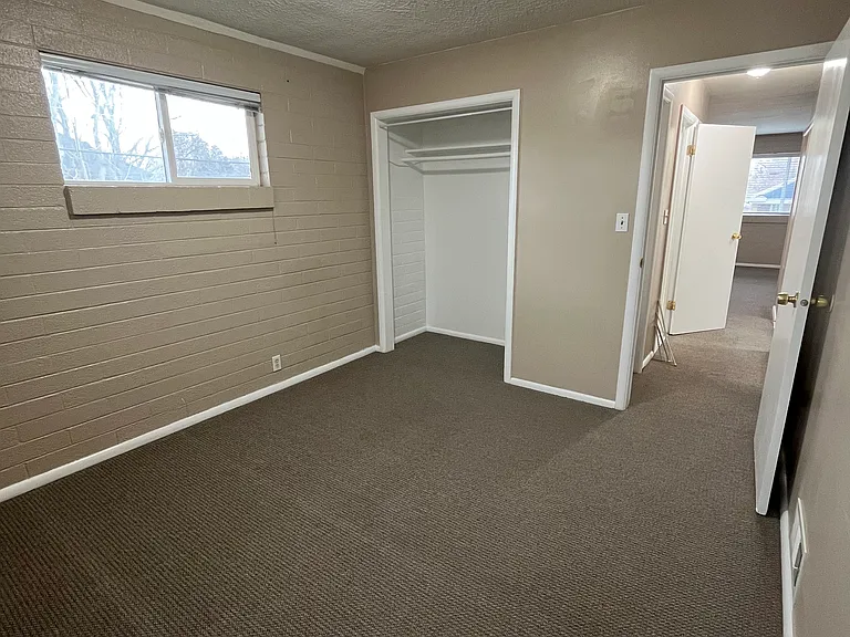 275 E Westminster Ave #1 — Photo 12