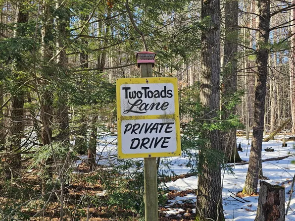 O'V L Ne Hickory St, Fruitport, MI 49415