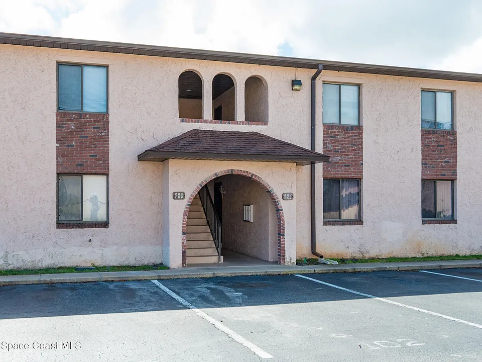 101 San Paulo Cir #14