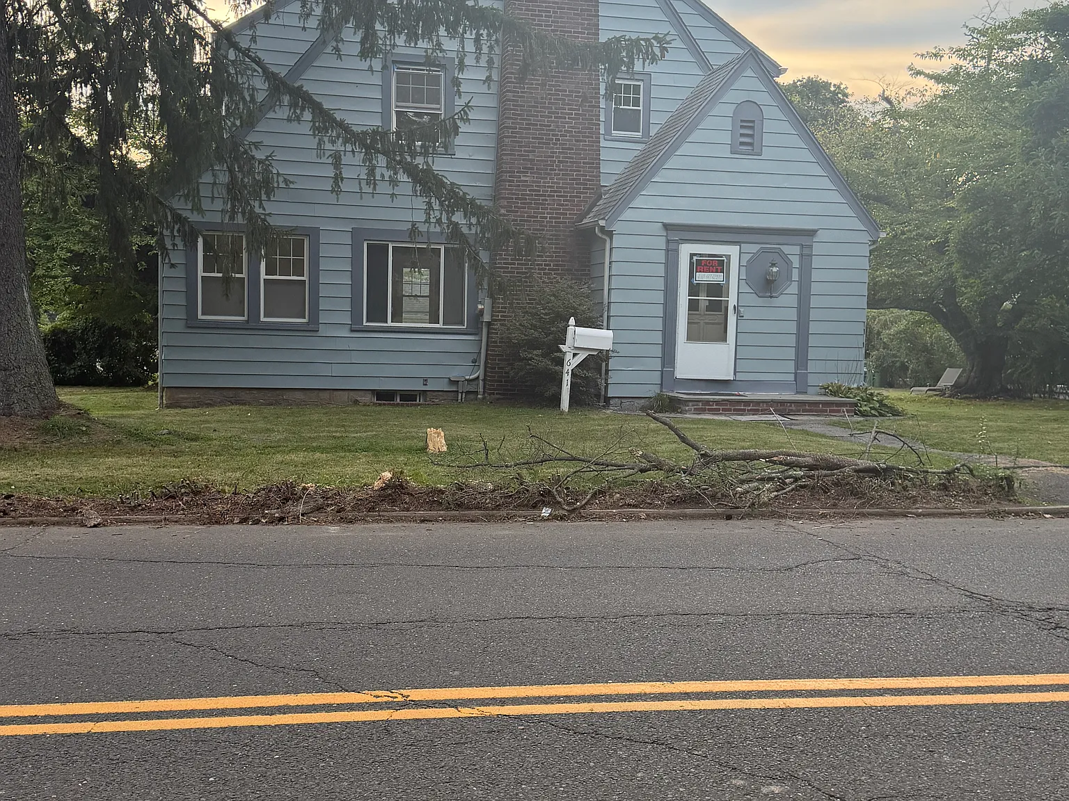 3 bed, 1622 sqft, $4,900 — Photo 3