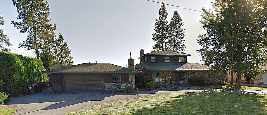 2nd image of 34 E High Dr