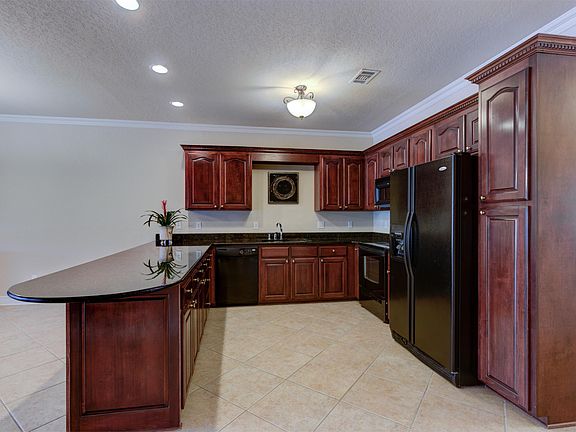 3rd image of 451 Lakeland Dr APT H7