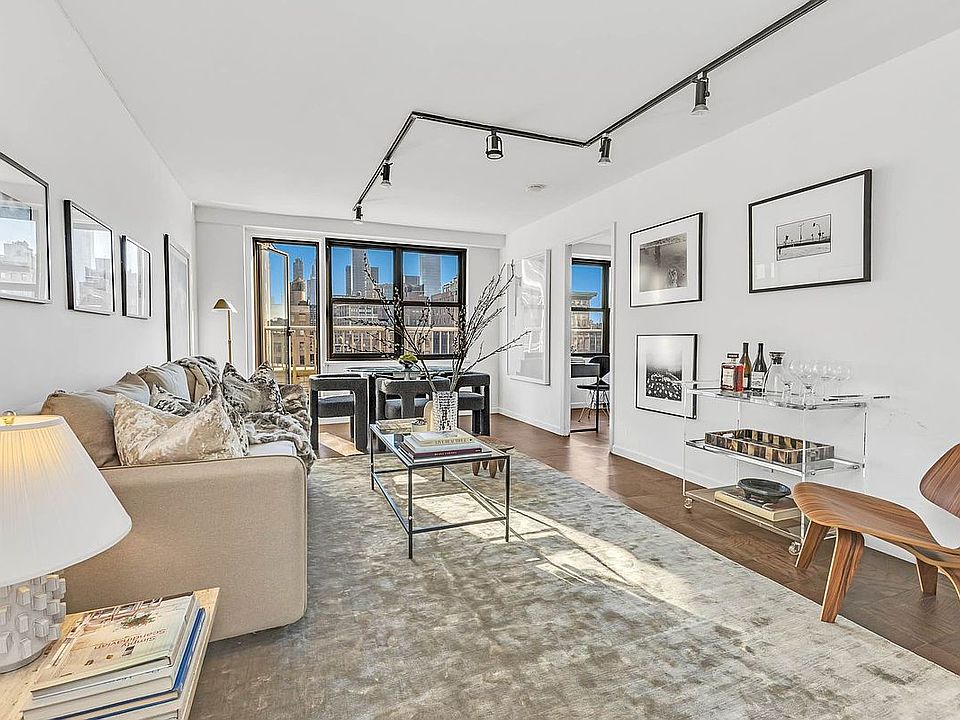 1st image of 7 E 14th St APT 19H