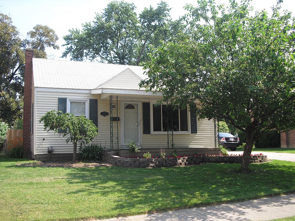 1st image of 22011 Alger St