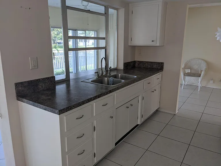 4709 NW 47th Ave — Photo 9