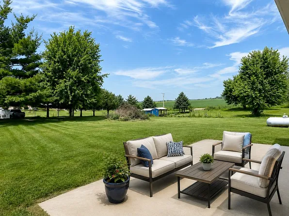 6203 32nd Ave, Shellsburg, IA 52332