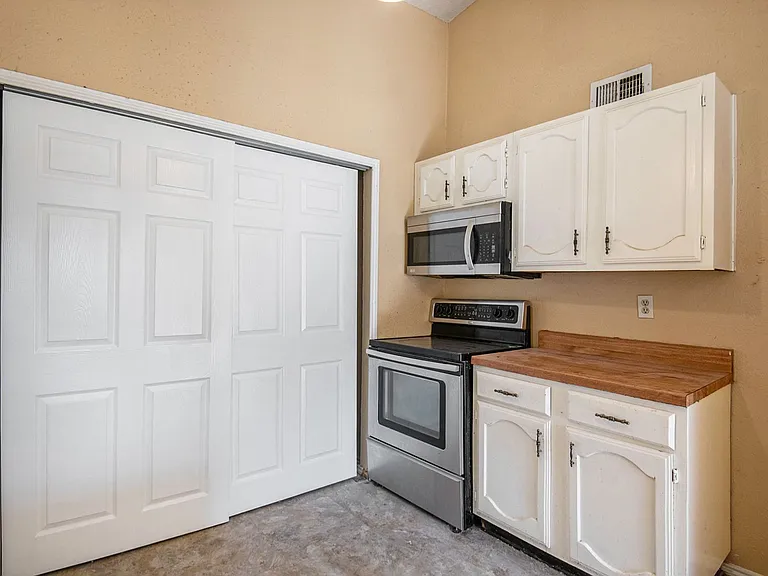 6600 Brookhaven Ct — Photo 20
