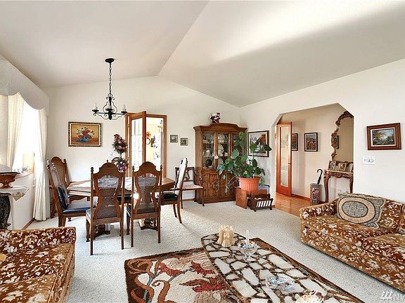 5th image of 1801 Eastwood Way
