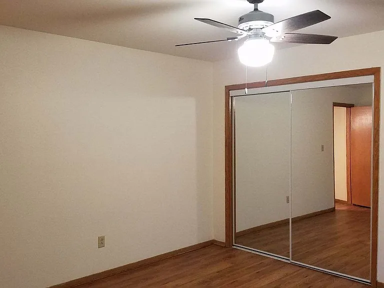 501-505 Mulberry Dr E #509 — Photo 10