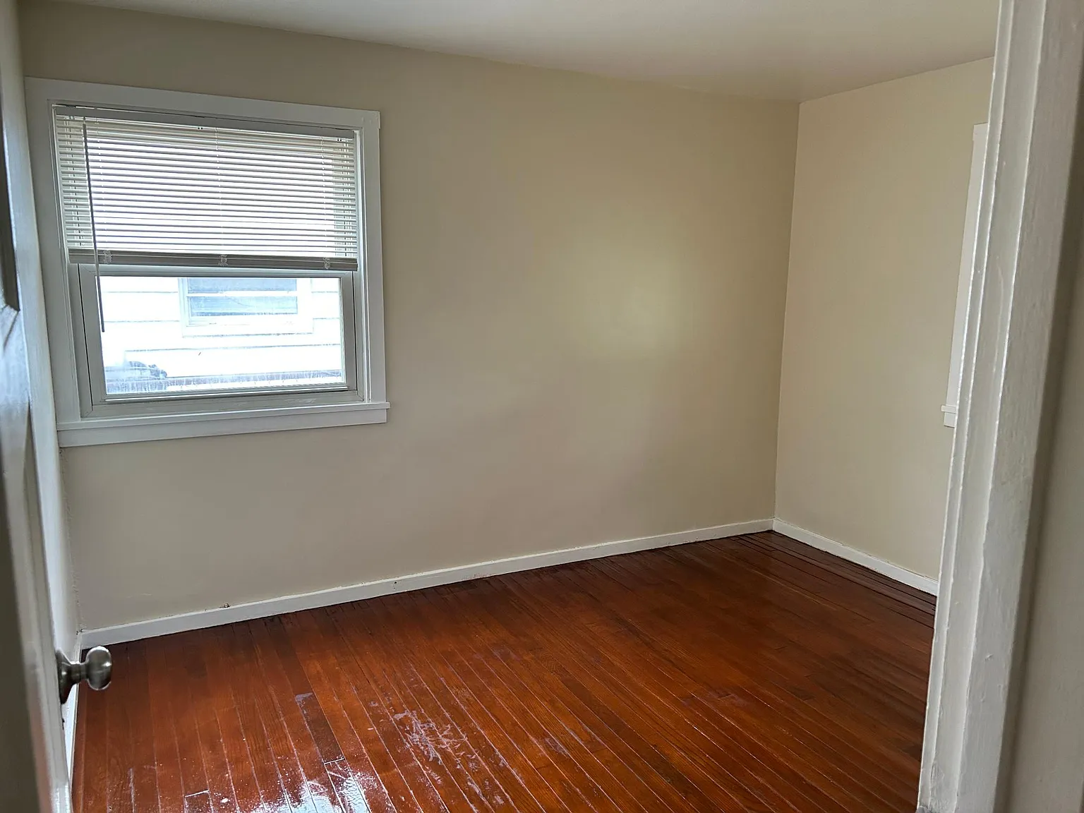 2 bed, 900 sqft, $1,250 — Photo 4