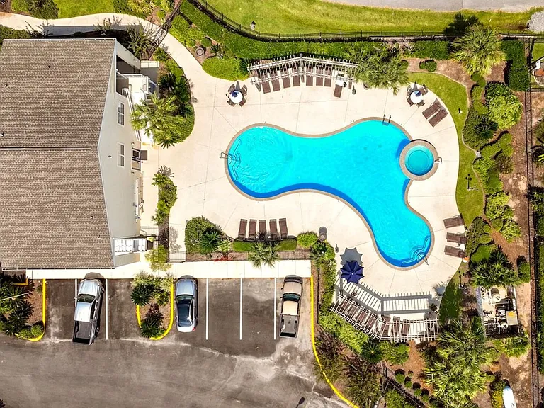 Beachview Dr — Photo 16