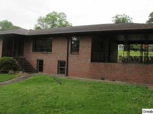 545 4th Ct, Pleasant Grove, AL 35127