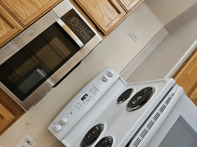 1620 Christian Way — Photo 6