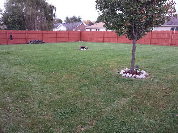 Spacious fenced backyard!