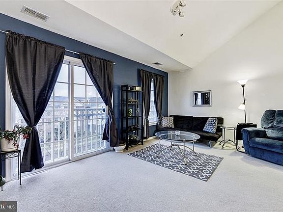 5th image of 311 Harbour Blvd #311