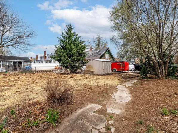 262-15 82 Avenue, Floral Park, NY