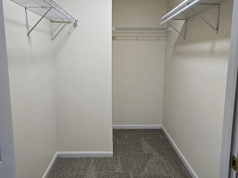 206 Pinelli Dr — Photo 4