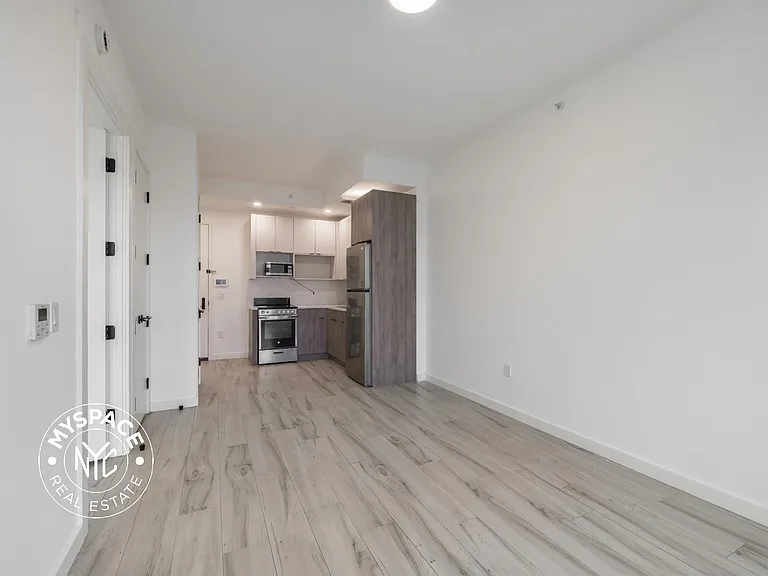 2718 Church Ave #213 — Photo 7