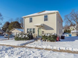 417 Birch St, Baraboo, WI 53913