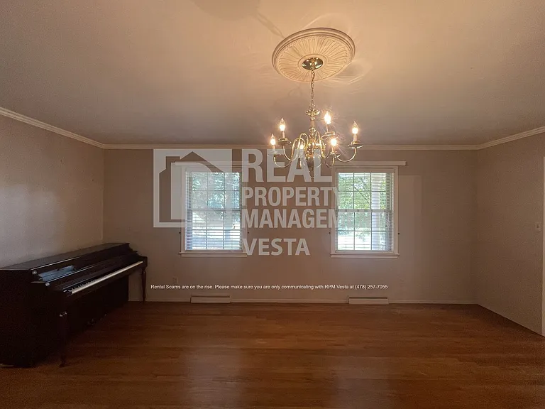 240 Candler Dr — Photo 7