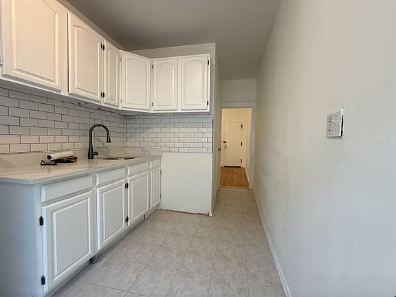 3rd image of 341 5th Ave APT 4R