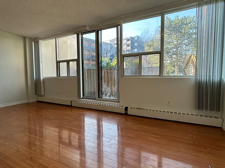 2121 Roche Ct #106 — Photo 5