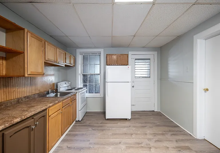 500 2nd St #2 — Photo 3