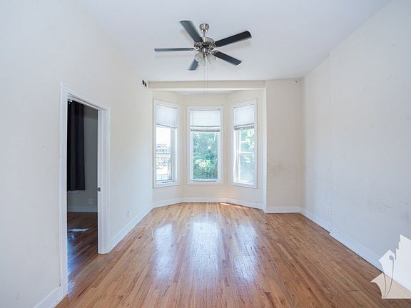3rd image of 3358 N Sheffield Ave #3356-3