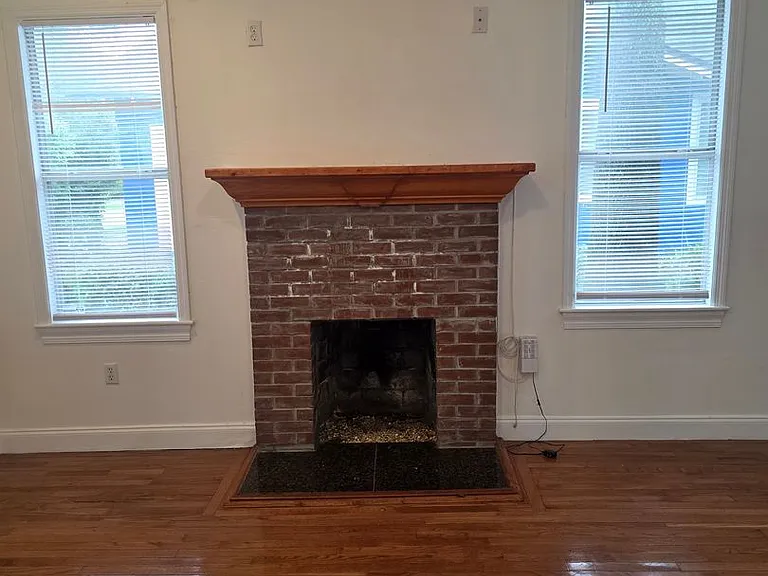 2675 Ernest St — Photo 7