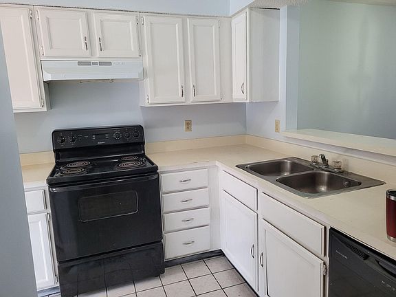 3rd image of 7661 Arble Dr #B