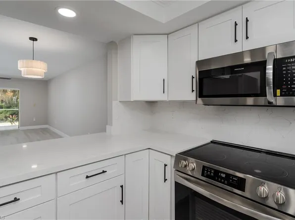 5419 Rattlesnake Hammock RD #107, NAPLES, FL 34113